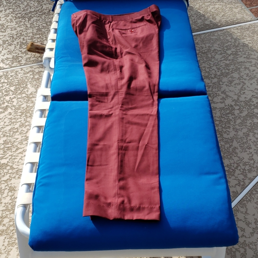 Marc Darcy Burgundy 38-30 dress slacks